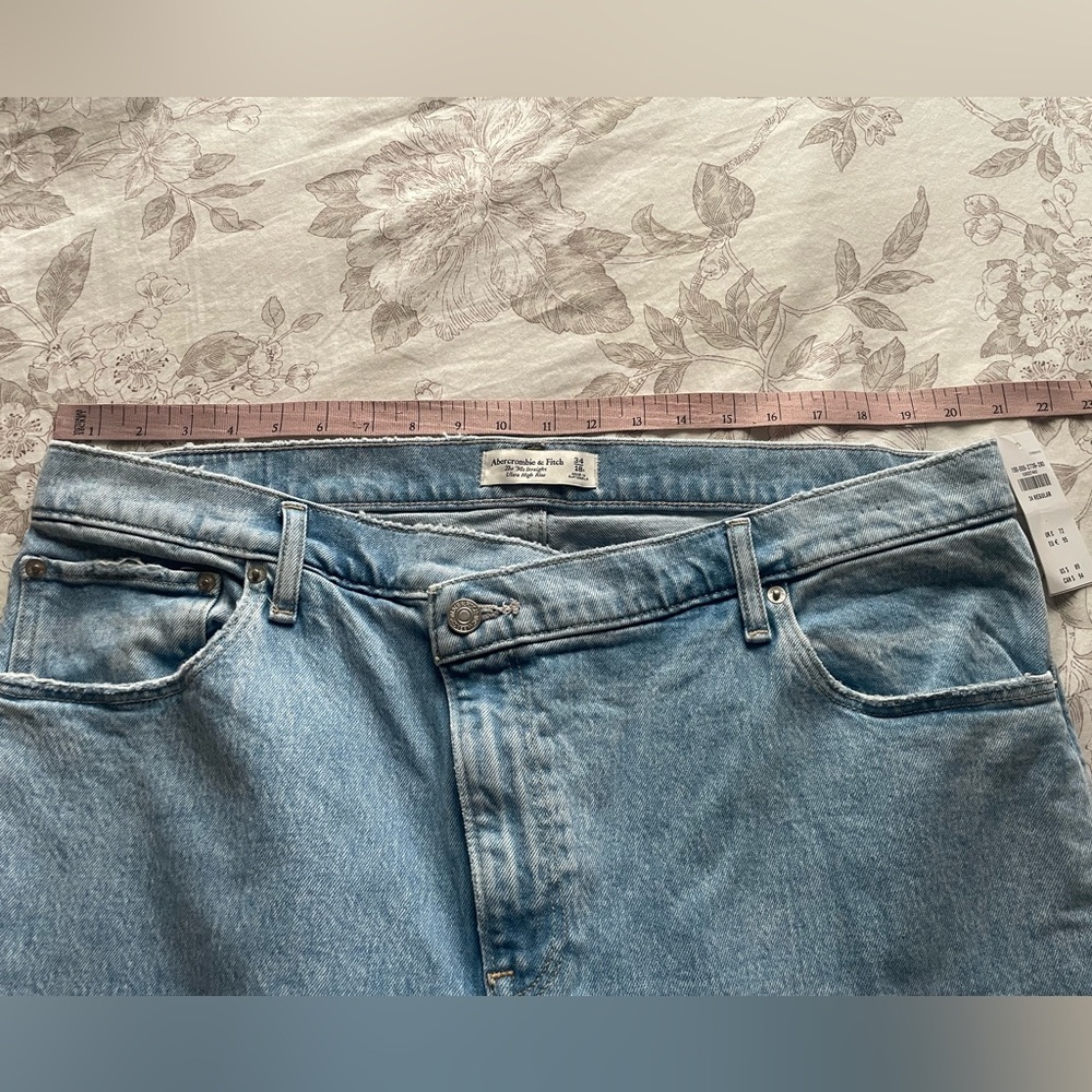 Abercrombie & Fitch Light Blue Women Jeans - Picture 7 of 10